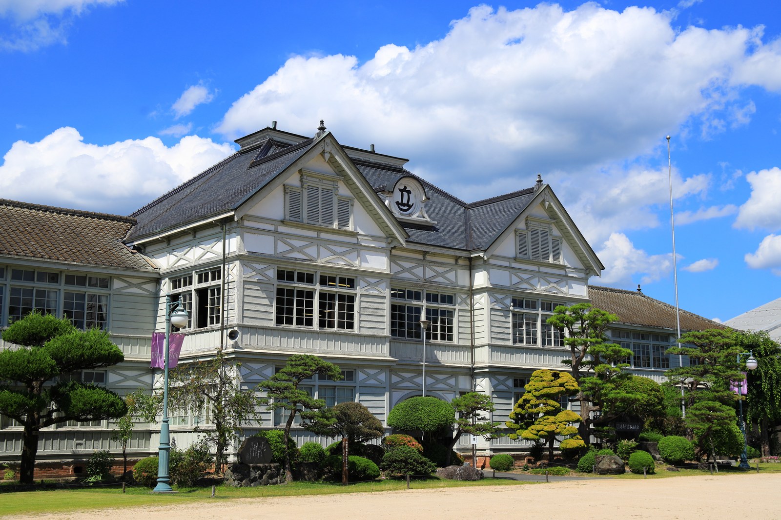 国指定重要文化財・旧遷喬尋常小学校校舎